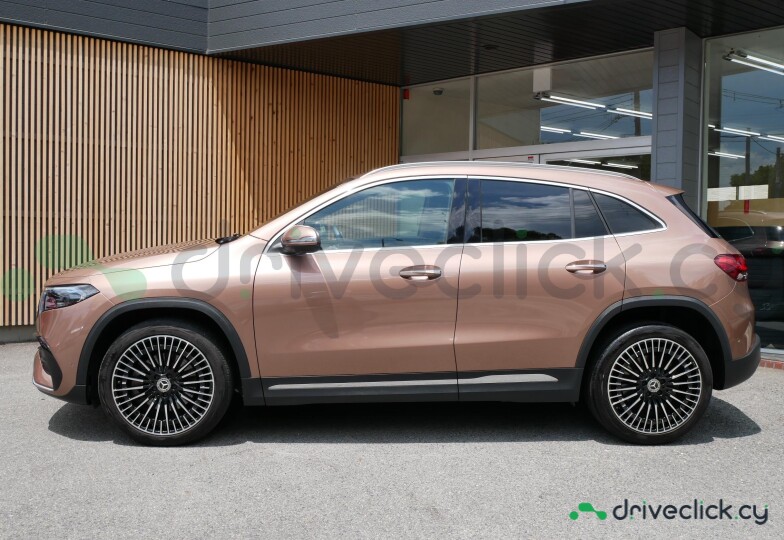 Mercedes EQA Коричневый