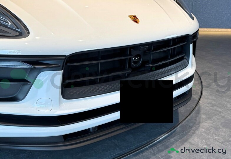 Porsche Macan White