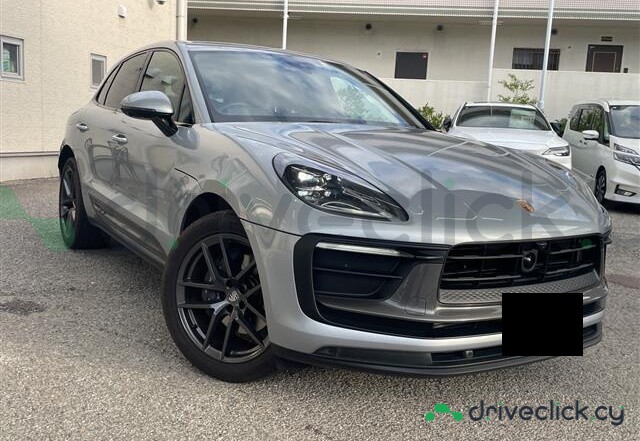 Porsche Macan Grey
