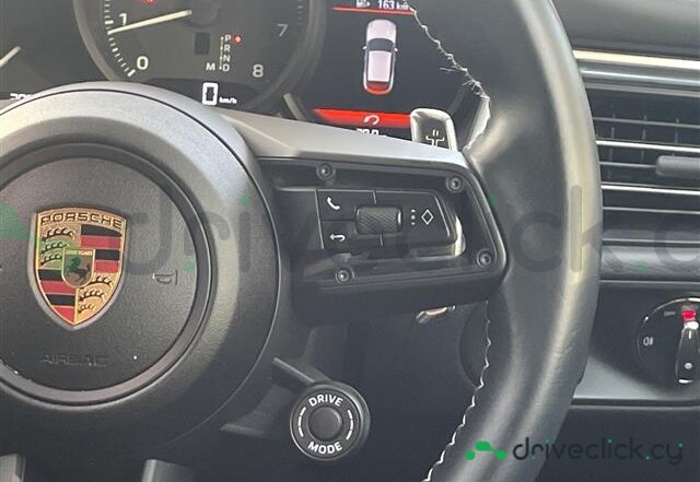 Porsche Macan Grey