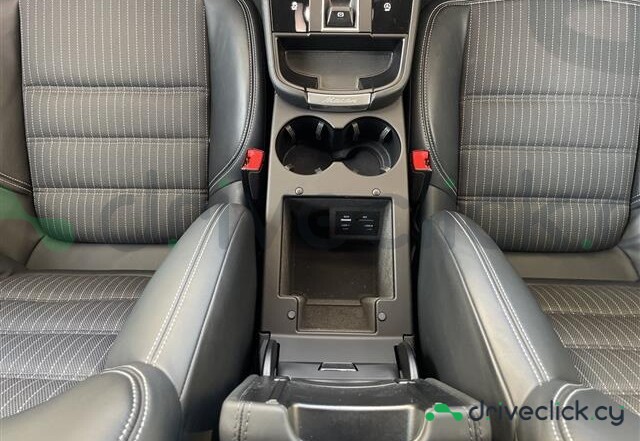 Porsche Macan Grey