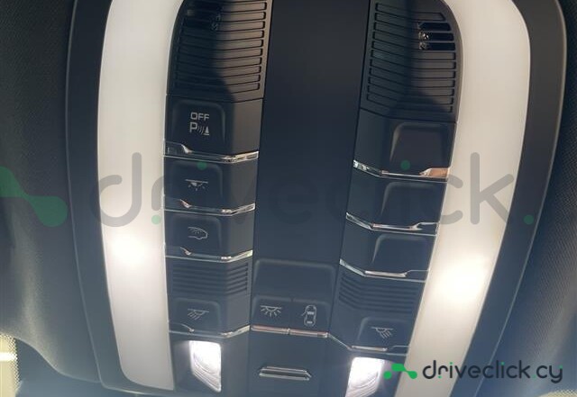 Porsche Macan Grey