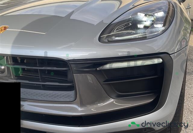 Porsche Macan Grey