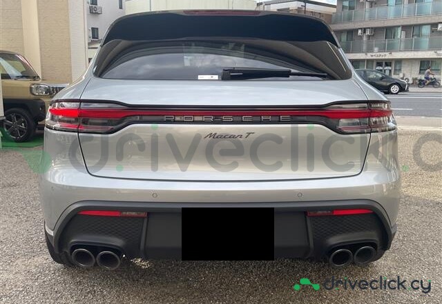 Porsche Macan Grey