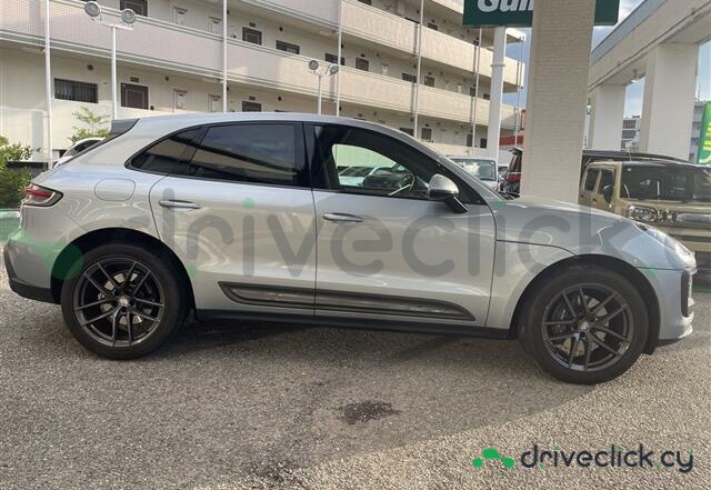 Porsche Macan Grey