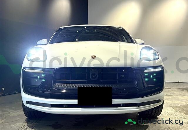 Porsche Macan White