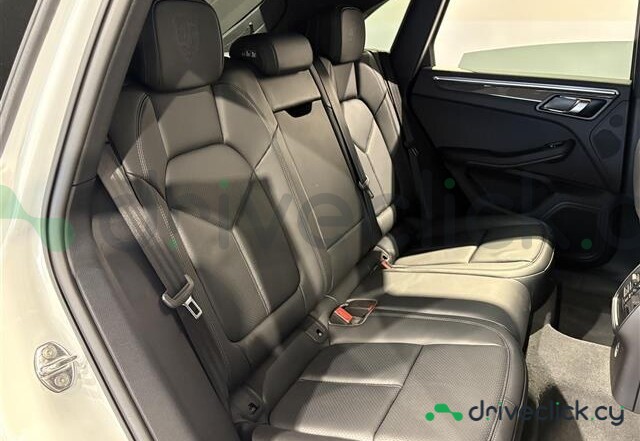 Porsche Macan White