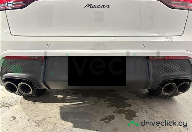 Porsche Macan White