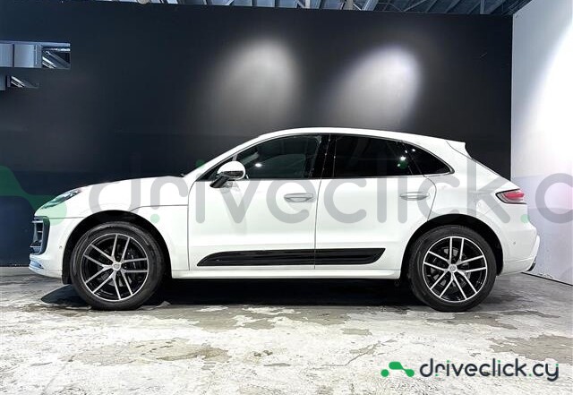 Porsche Macan White