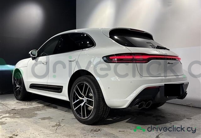 Porsche Macan White