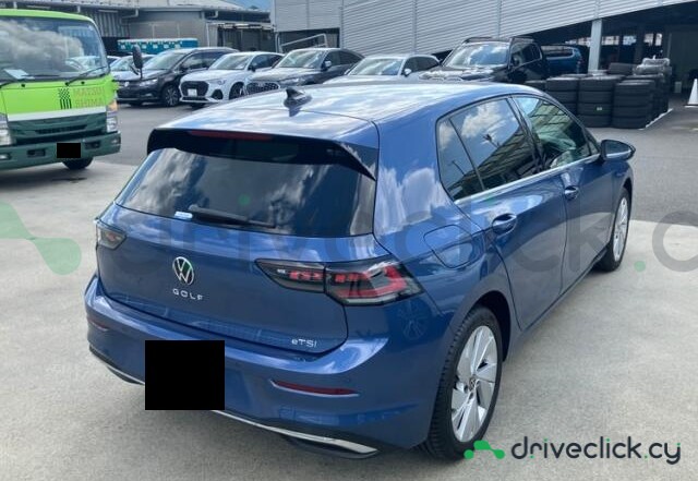 Volkswagen Golf Blue