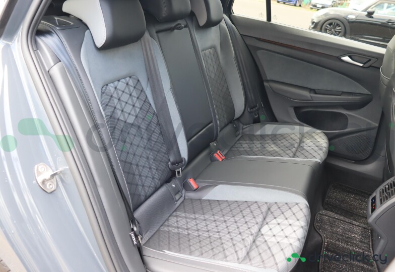Volkswagen Golf Grey