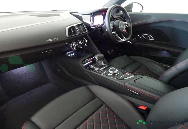 Audi R8 Black