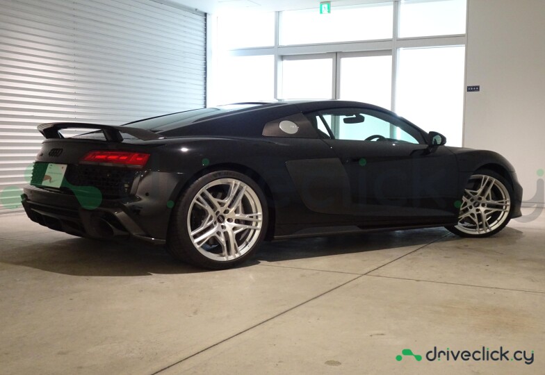 Audi R8 Black