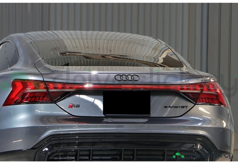 Audi RS e-tron GT Grey