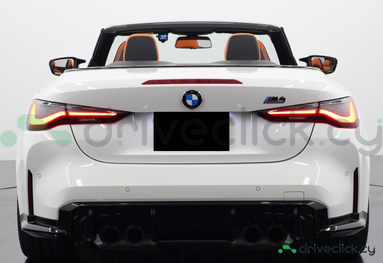 BMW M4 White