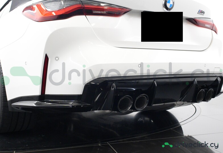 BMW M4 White