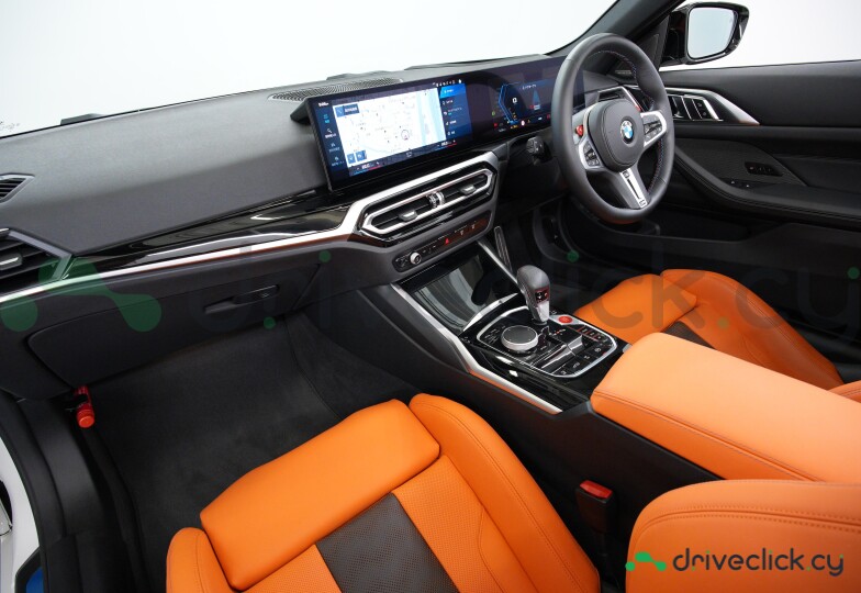 BMW M4 White