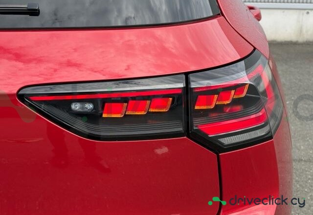 Volkswagen Golf Red