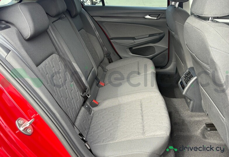 Volkswagen Golf Red