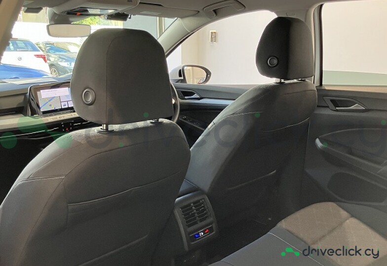 Volkswagen Golf White