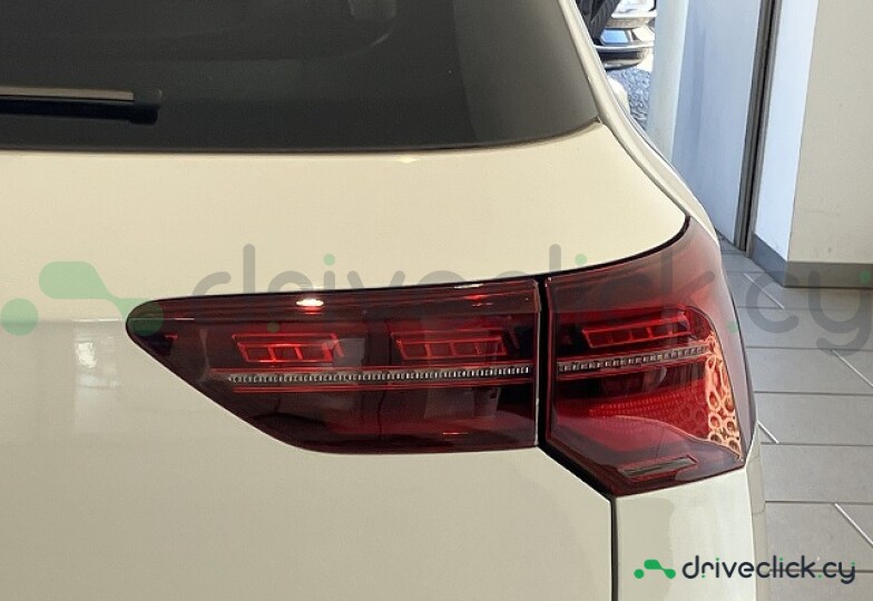 Volkswagen Golf White