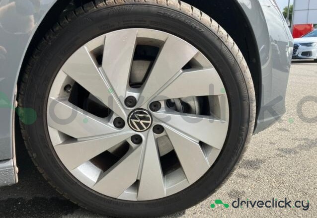 Volkswagen Golf Grey