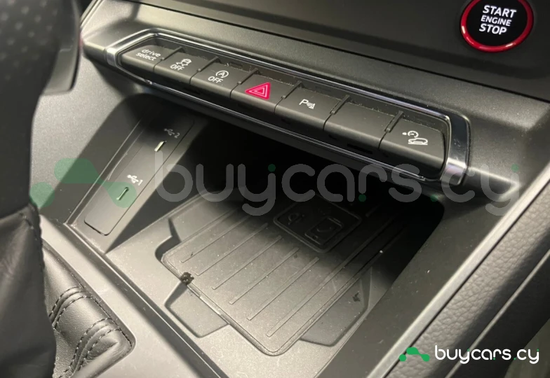 Audi RS Q3 Sportback Серый