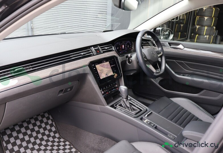 Volkswagen Passat Черный