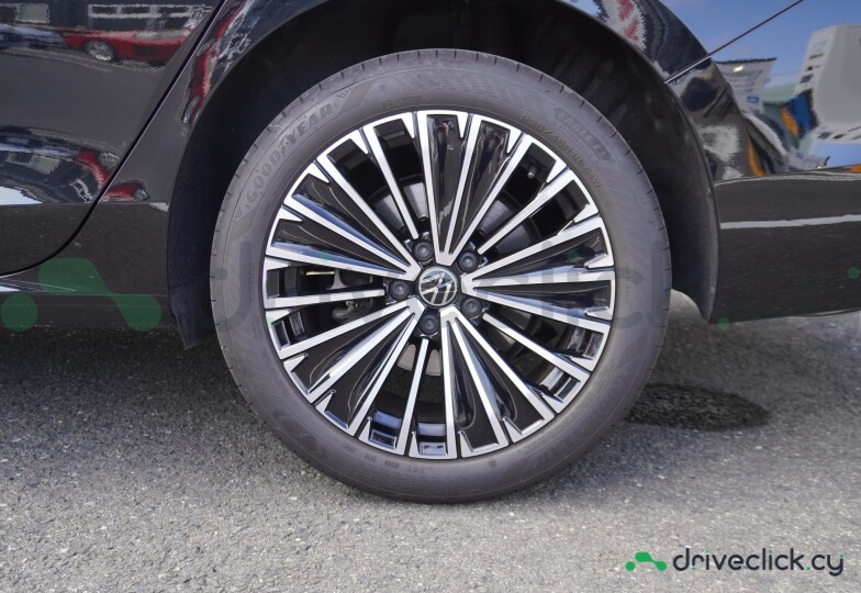 Volkswagen Passat Черный