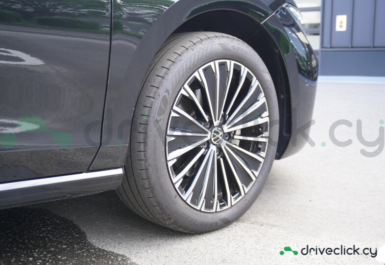 Volkswagen Passat Черный