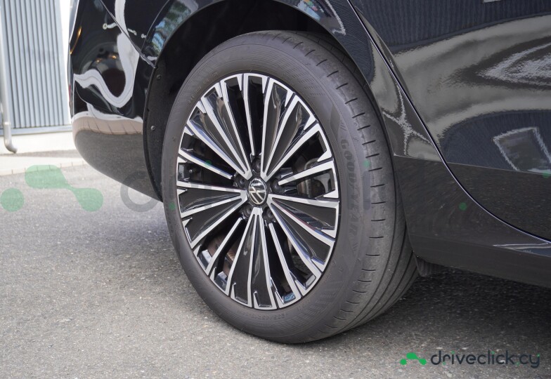 Volkswagen Passat Черный