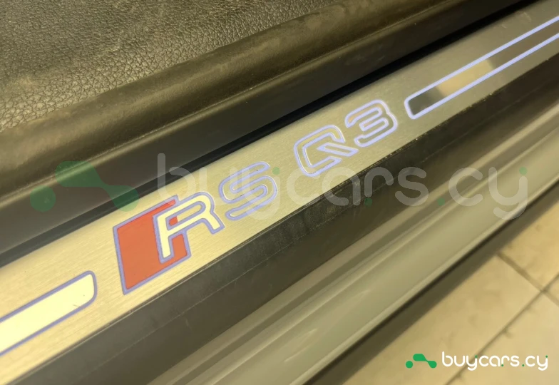 Audi RS Q3 Sportback Серый