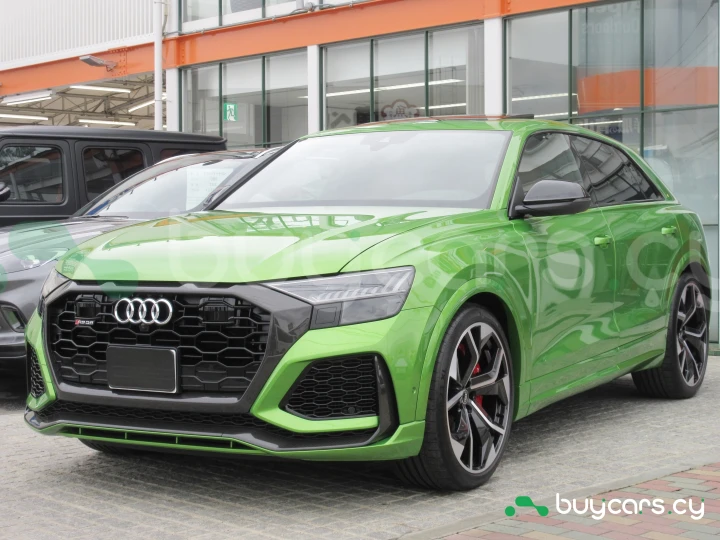 Audi RS Q8 Зеленый