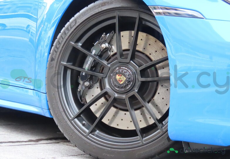 Porsche 911 Blue