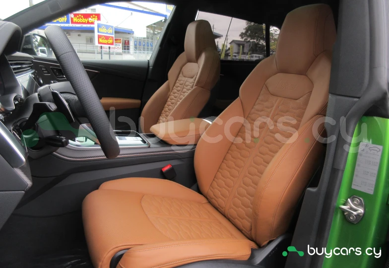 Audi RS Q8 Зеленый