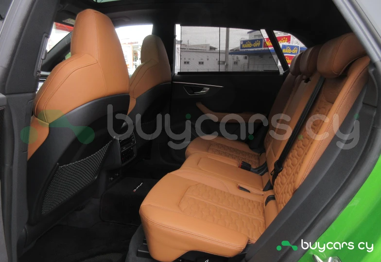 Audi RS Q8 Зеленый