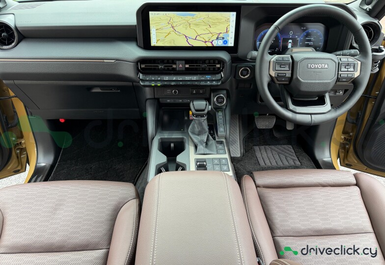 Toyota Land Cruiser 250 Бежевый