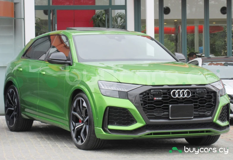 Audi RS Q8 Зеленый