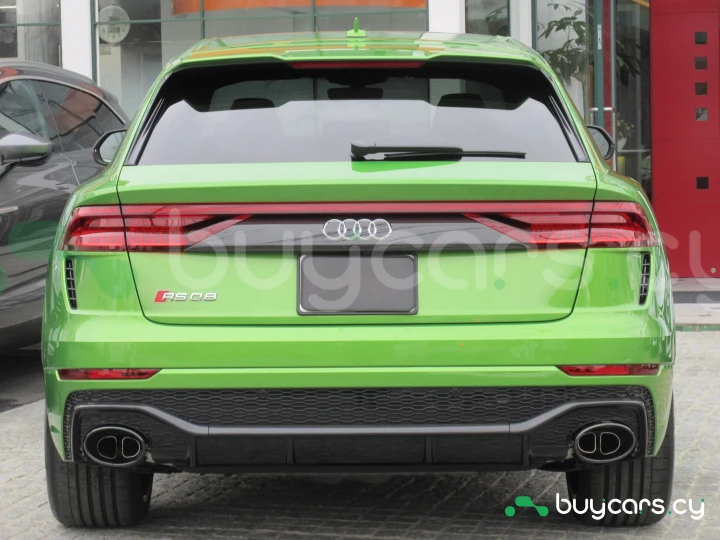 Audi RS Q8 Зеленый