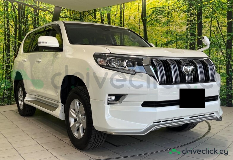 Toyota Land Cruiser Prado Белый