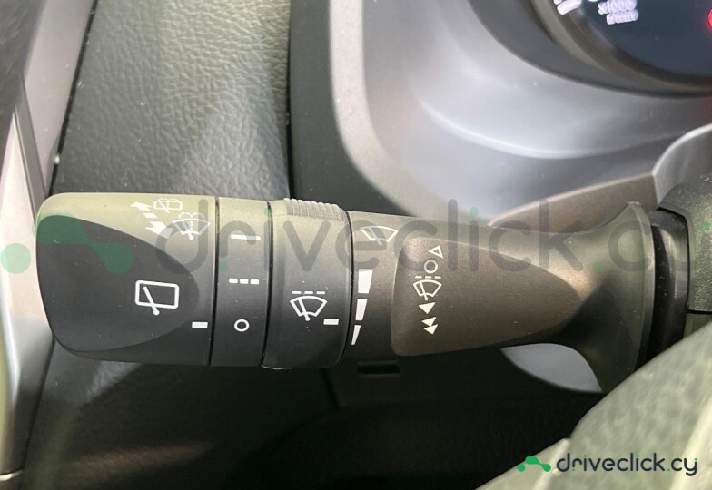 Toyota Land Cruiser Prado Белый