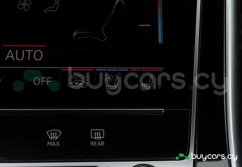 Audi RS Q8 Зеленый