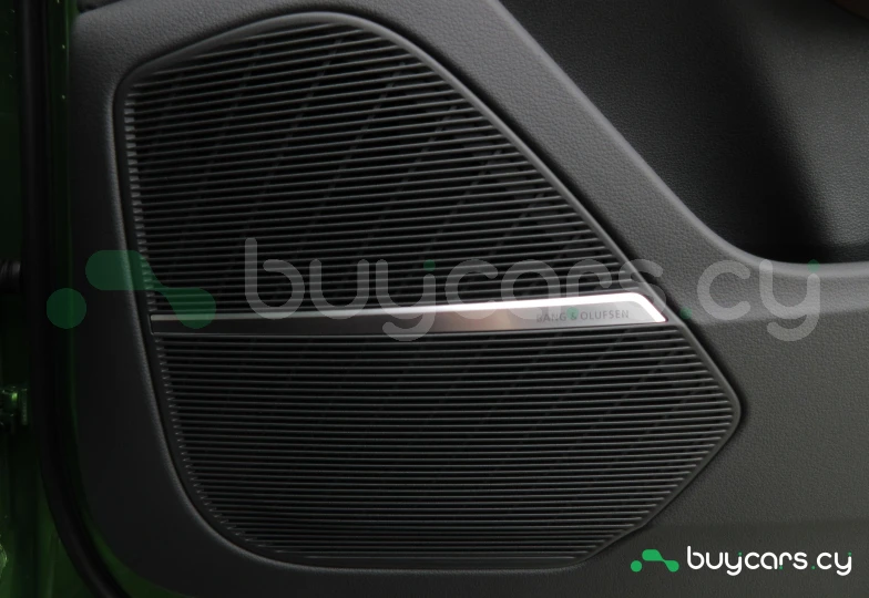 Audi RS Q8 Зеленый