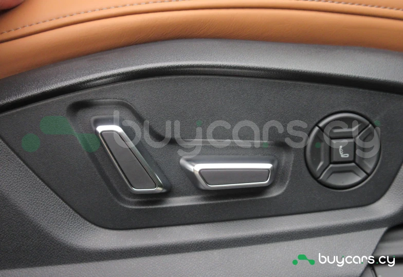 Audi RS Q8 Зеленый