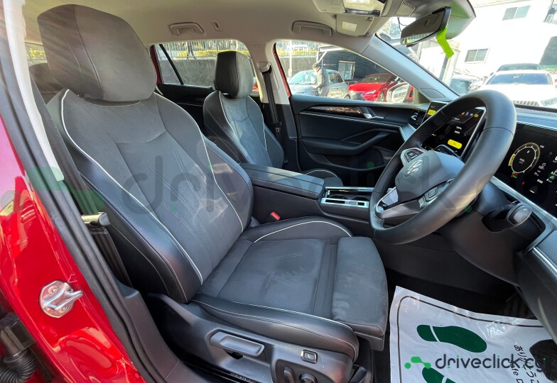 Volkswagen Passat Красный