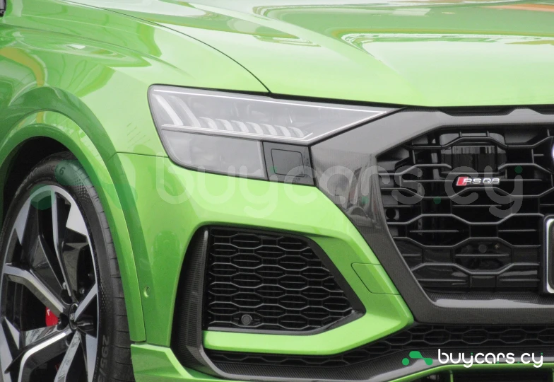 Audi RS Q8 Зеленый