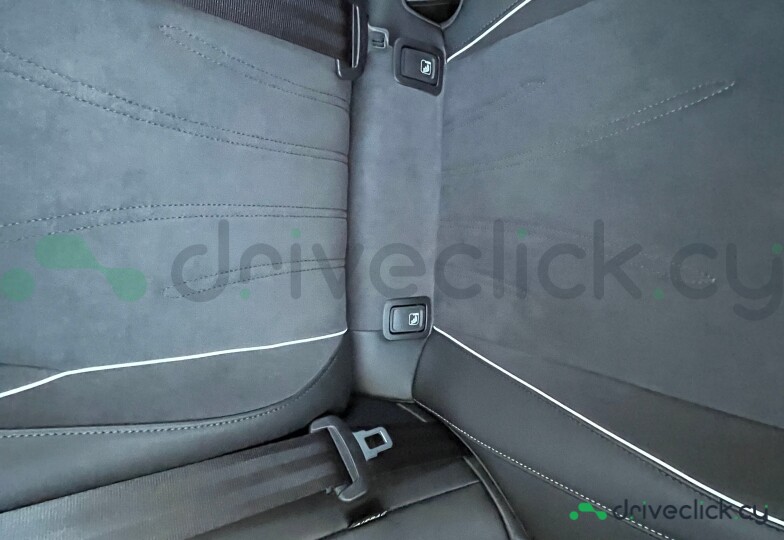 Volkswagen Passat Красный