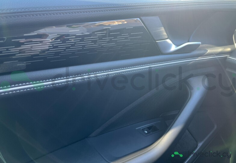 Volkswagen Passat Красный