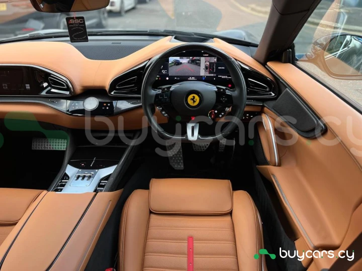 Ferrari Purosangue Серый